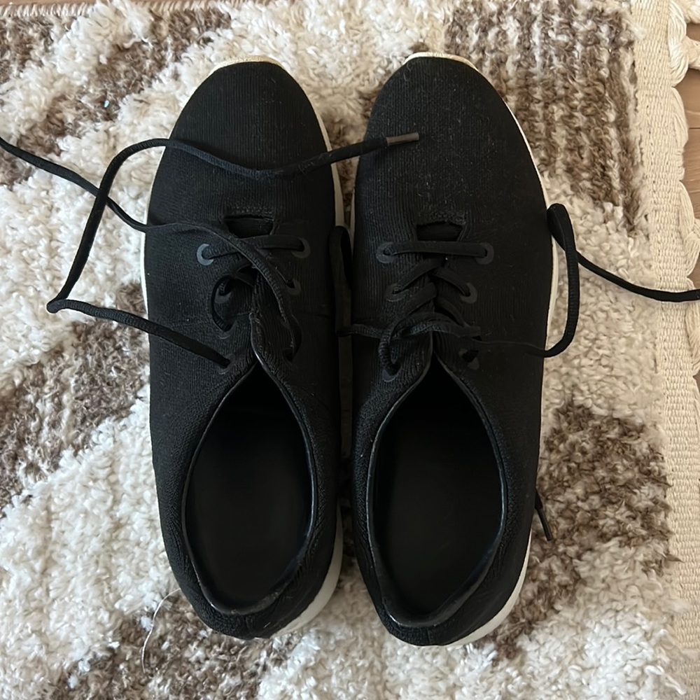 Lightly worn VINCE black sneakers